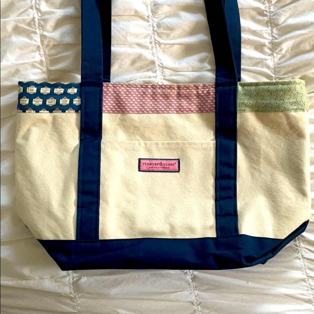 Vineyard Vines tote bag